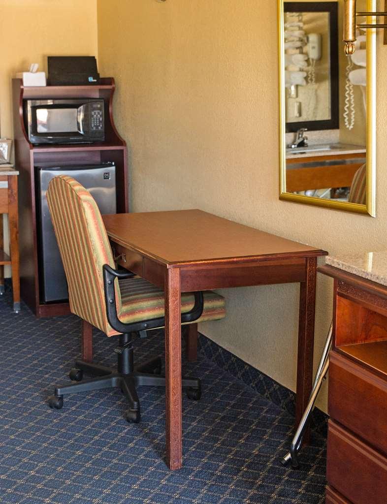 Americas Best Value Inn - Monroeville Pokoj fotografie