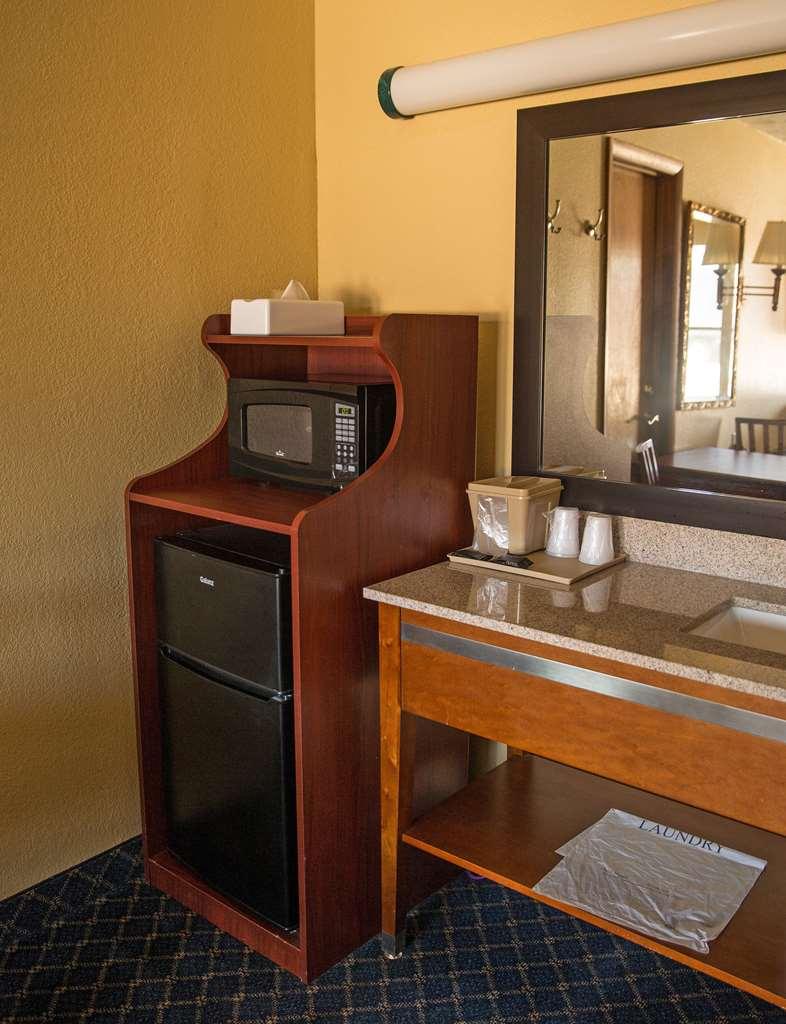 Americas Best Value Inn - Monroeville Pokoj fotografie
